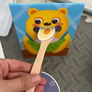 Ricevuto il Gioco di Simulazione dell'Alimentazione Montessori dal cliente E***a.