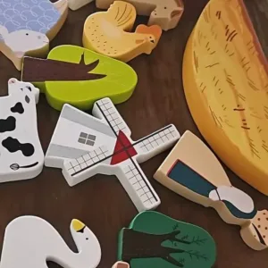Ricevuto Giocattolo di Impilamento Montessori in Legno da cliente K****k.